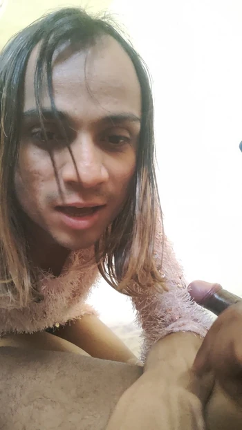 Dekh сосет глубокий хуй сосет Глубоко внутри глубокая мысль прийти в рот прийти в лицо прийти в тело полное обнаженное тело гей-кроссдрессер