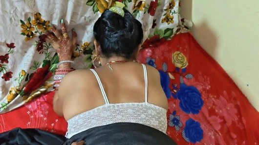 Учительница хинди XXX