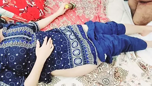 Sıcak desi eş Başlarken parmak tarafından erkek arkadaş