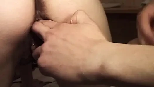 Buharlı sauna orta yaşlı seksi kadın genişliyor ve ıslak