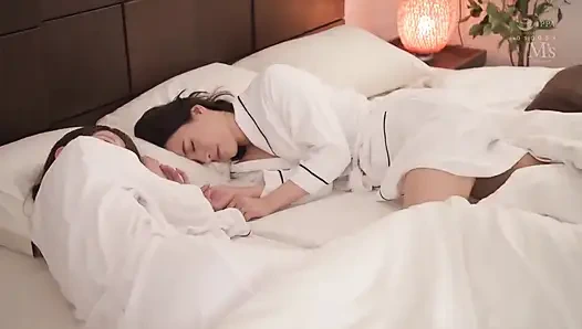 Sürtükler ters üçlü grup seks haremi.11 sabaha kadar boşalma! Çılgın dölleme seksi! Bölüm 3