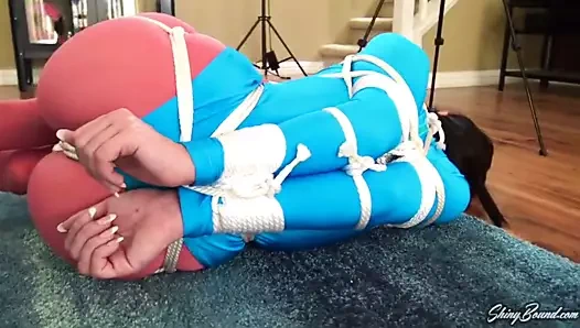 alex içinde tek parça streç giysi esaret