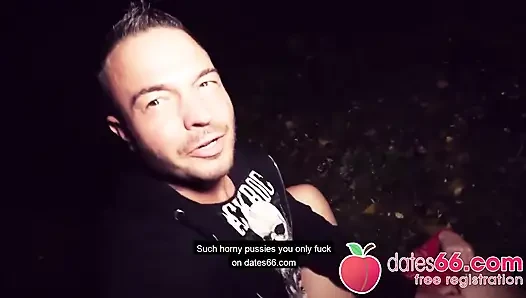 Azgın orta yaşlı seksi kadın Liz De Lane için açık havada sikişiyor! (İngilizce)