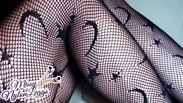 MissyNylonLeggs - Arka Koltukta Tahrik