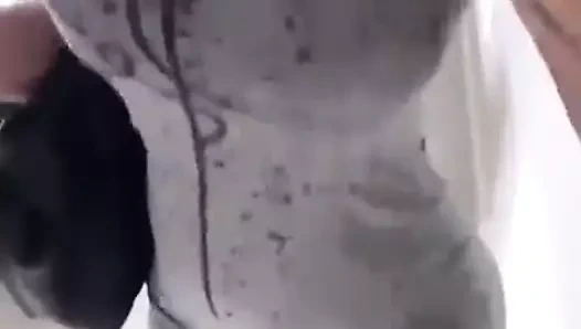 puta indo comprar carne