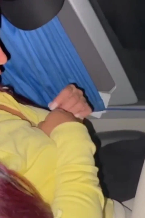 Büyük memeli ve götlü bir Kolombiyalıyı sikiyorum