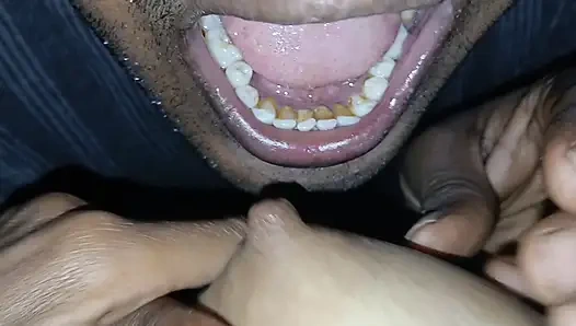 Bhabhi ka boobs mil gya pine ke liye