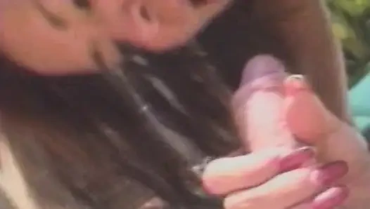 Almanya'dan büyük memeli hatun havuzda yarak emiyor