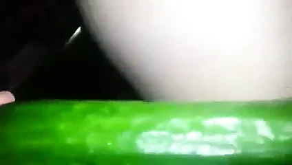 Mastürbasyon mor sarışın kedi kremsi