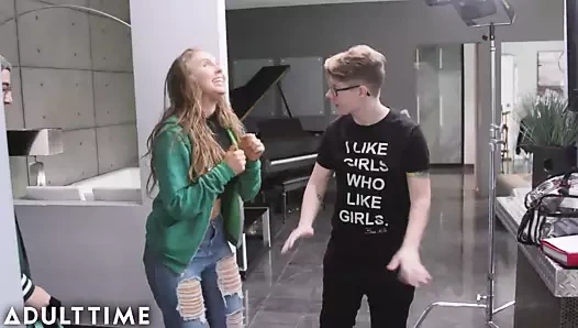 Yetişkin zaman lena paul ve sarmaşık lebelle, gerçek lezbiyen aşk