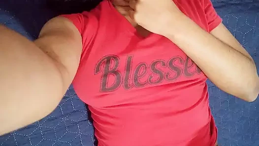 Buenaza!! Kız öğrenci 50 Shades of Grey filmini düşünerek heyecanlanıyor.