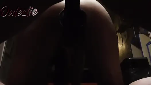 Aynada büyük siyah bir randevu denedim ve gerçekten aktı