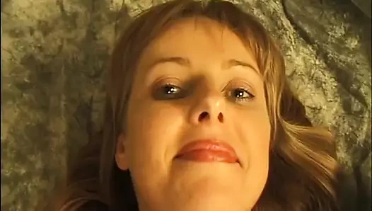 Erika'nın ilk seçmeleri bugün güzel kız büyük memeli