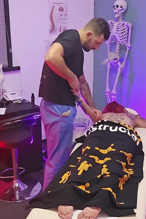 Thatbosslass ile tantrik yoni masajı