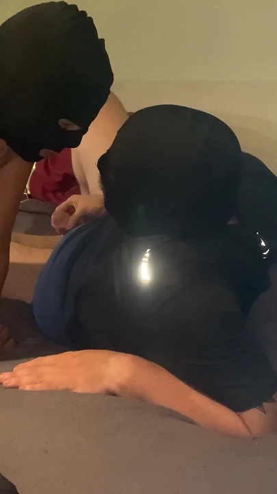 Секретаршу трахнули в колготках и трахнули маслом на ступни