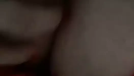 Novinha ouvindo funk