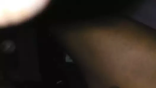 Bir şerit c dışında bir kamyonun arkasında 2 seksi en iyi arkadaş