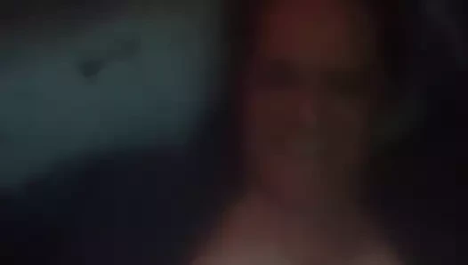 Maries böcek beyaz memeler