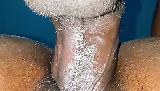 Kocam başka bir adamla sikiştiğimi görmeye bayılıyor