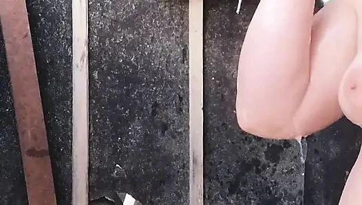 Ateşli üvey kız kardeşle kameralı duş - buharlı röntgenci eğlencesi
