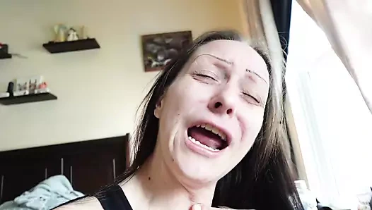 Yüzünde aşağılama