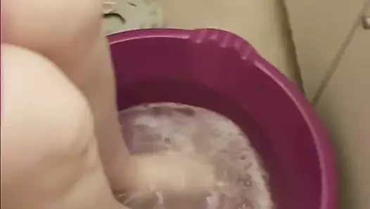 Mistress ravenia'nın ayak banyosu