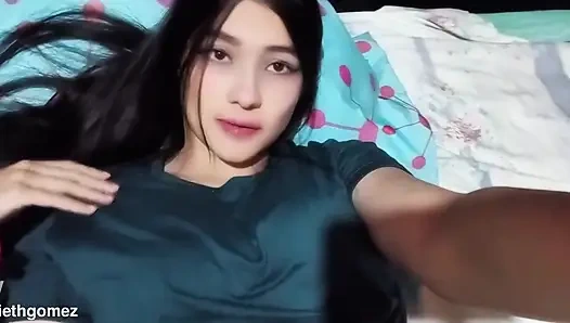 Kahretsin, bu oyuncak ne kadar lezzetli, yarağımı em