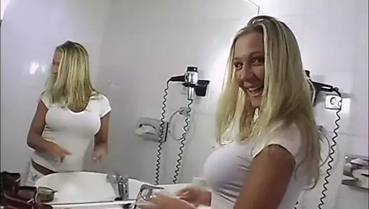 Almanya'da edepsiz eski fanteziler!! - ( bölüm #04)