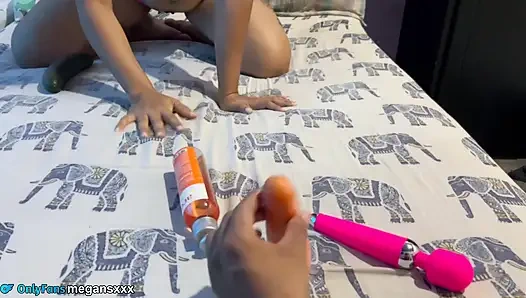 Мастурбация с игрушками и другими вещами