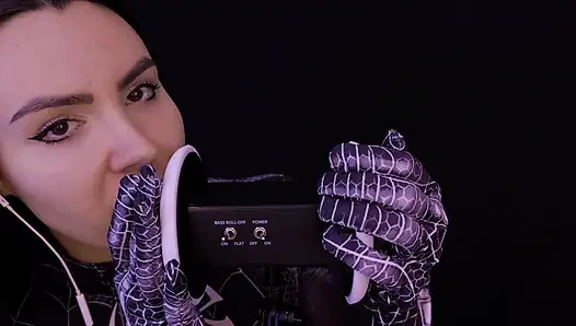 Asmr kulak yalayan örümcek kız cosplay