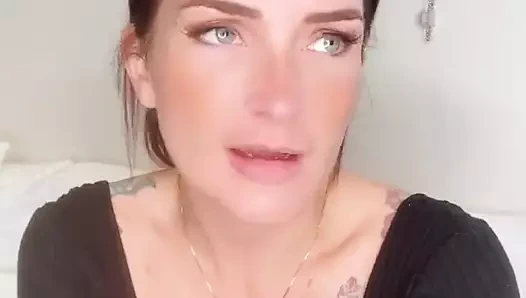 Sayfamda yeni bir yarışmayı duyurmak için çok heyecanlıyım! Detayları dikkatlice dinle!