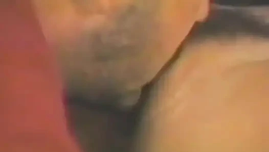 Şımarık sarışın yeni bir pozisyon için başvuruyor