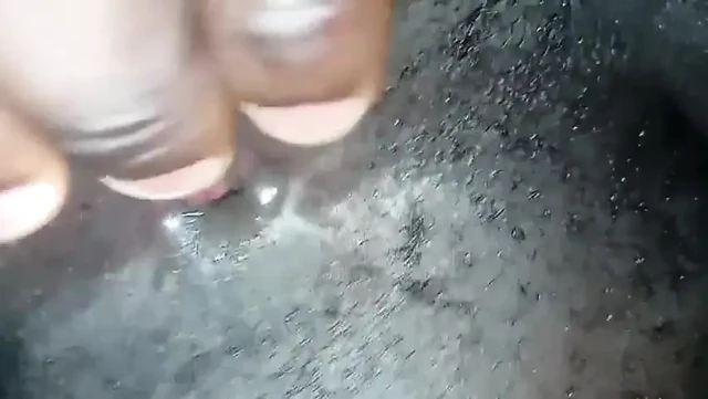 Büyük sarılan zenci yarağı