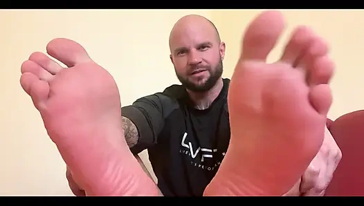 Beni azarlamak için ofisinden aradın