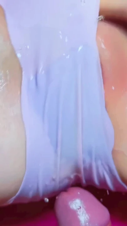 18 yaşında bir kızın fışkırtma pembe kedisi. | Klip 2