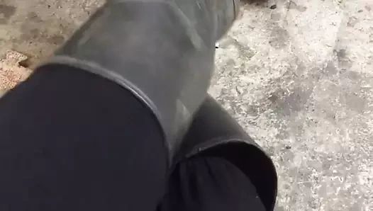 15 saat çalıştıktan sonra botlarımı çıkar