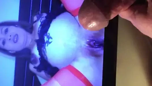 More cum for pregnant Brandi