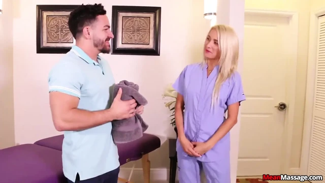 Misha Mynx kötülerin kraliçesi ve bilerek Billy'nin orgazmını mahvediyor
