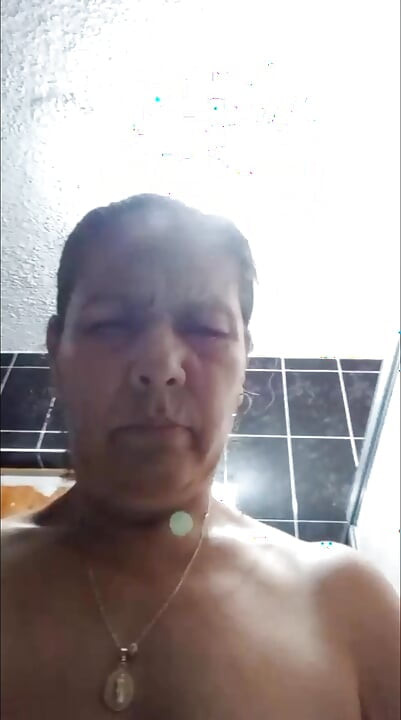 Küçük oyuncaklarımla bana dokunuyorum