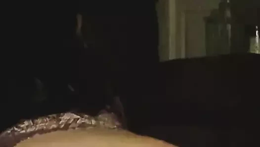 Arkada büyük bir göt var