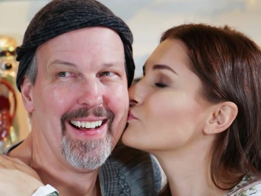 Manevi lider genç bebeği sikikleri