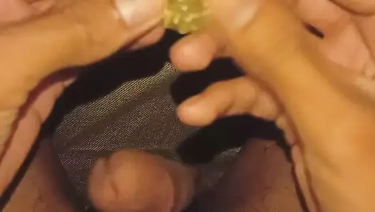 Üvey annem gecenin 2'sinde büyük göğüslerini yaptırtmak için evime gelmeyi kabul etti