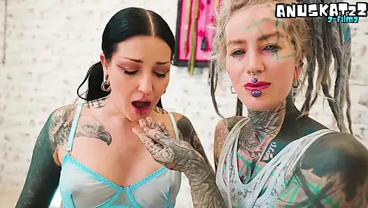 Aşırı anal ve amına yumruk sokma seansı - yoğun çift delik oyunu