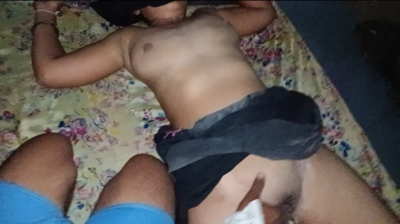 Kolaj kız arkadaş evde yalnız 28 yaşında 35 teyzeler çıplak kız arkadaş tam bir romantizm
