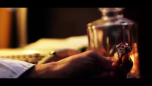 Kız sikişmeden önce büyük bir yarağı gırtlağına kadar emiyor