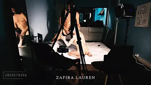 Faphouse modeli Zafira Lauren ile kamera arkası
