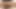 Orta yaşlı seksi kadın komşunun banyosunda işiyor ve mastürbasyon yapıyor
