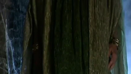 Yarım evde Monica shere çıplak