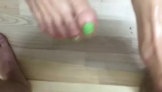 amatör ev yapımı footjob ile seksi güzel ayaklar