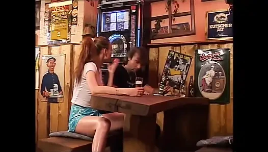 İnliyor, çığlık atıyor, tokatlıyor